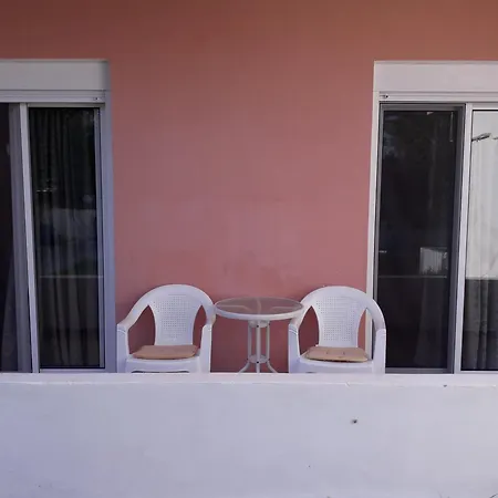 Petasos 2